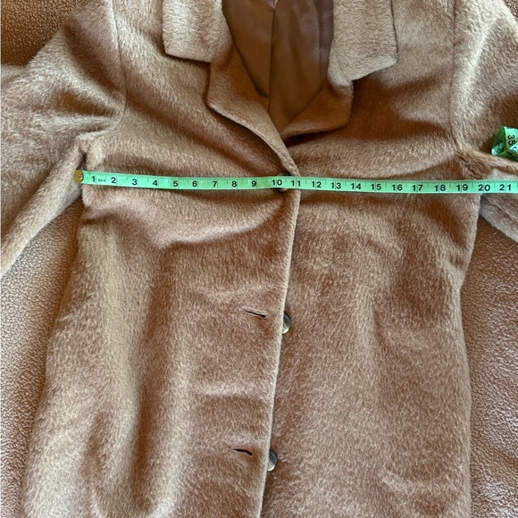 Genuine Camel Hair trench coat - Picture 6 of 8